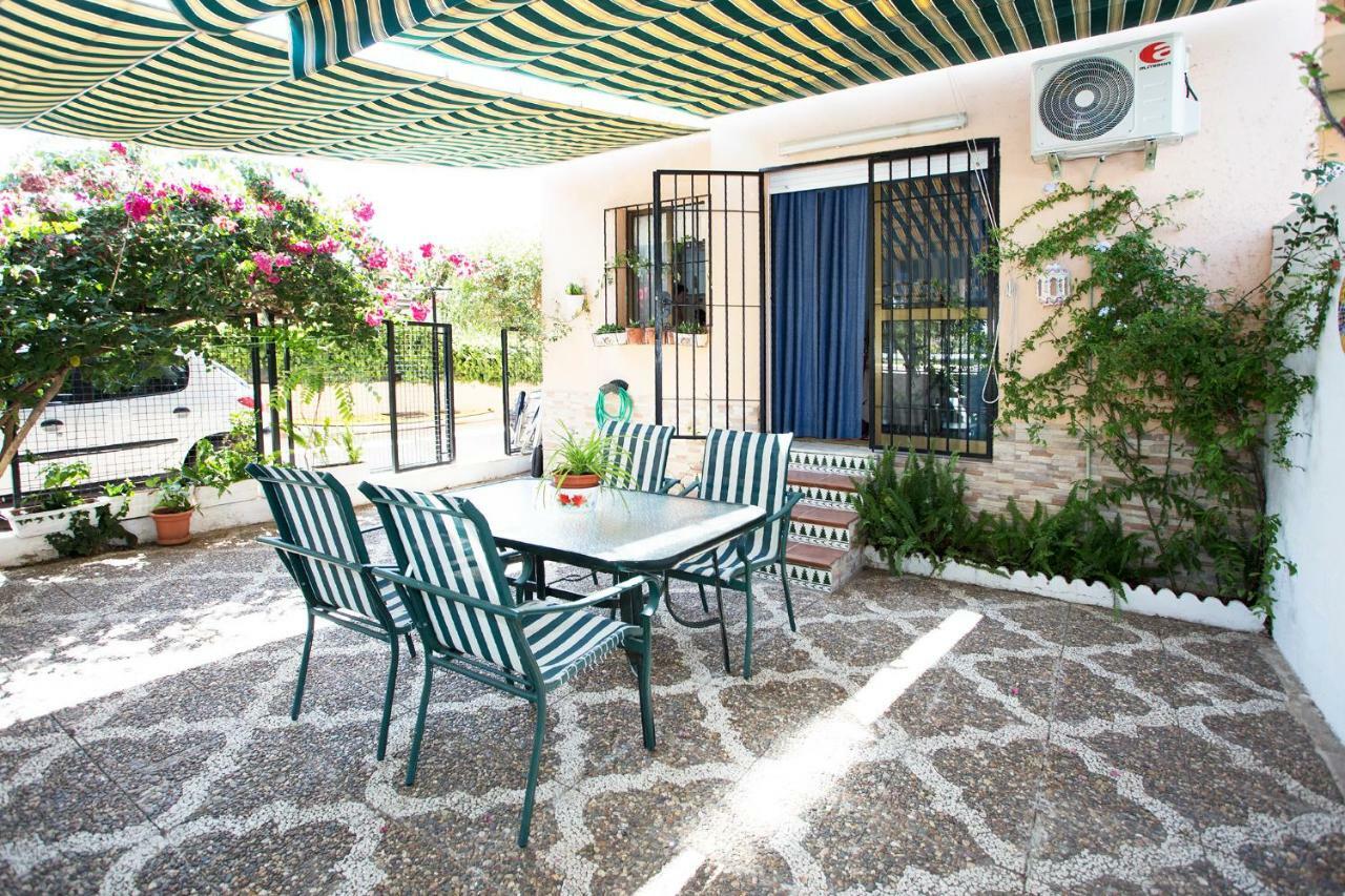 Monkó - El Patio De La Bugambilla Torremolinos Exterior foto