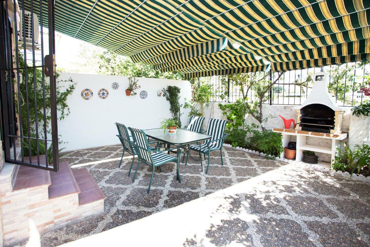 Monkó - El Patio De La Bugambilla Torremolinos Exterior foto