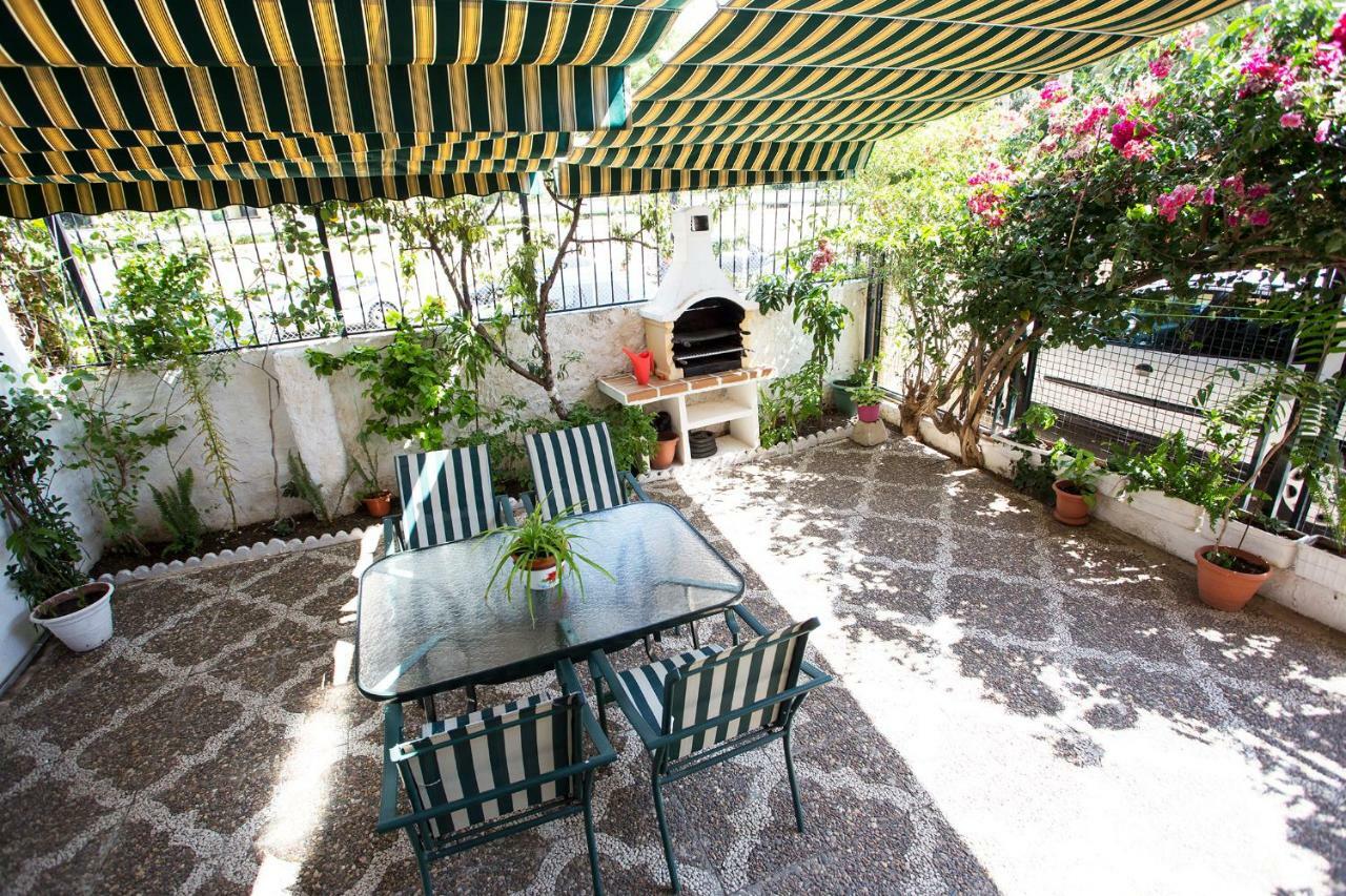 Monkó - El Patio De La Bugambilla Torremolinos Exterior foto