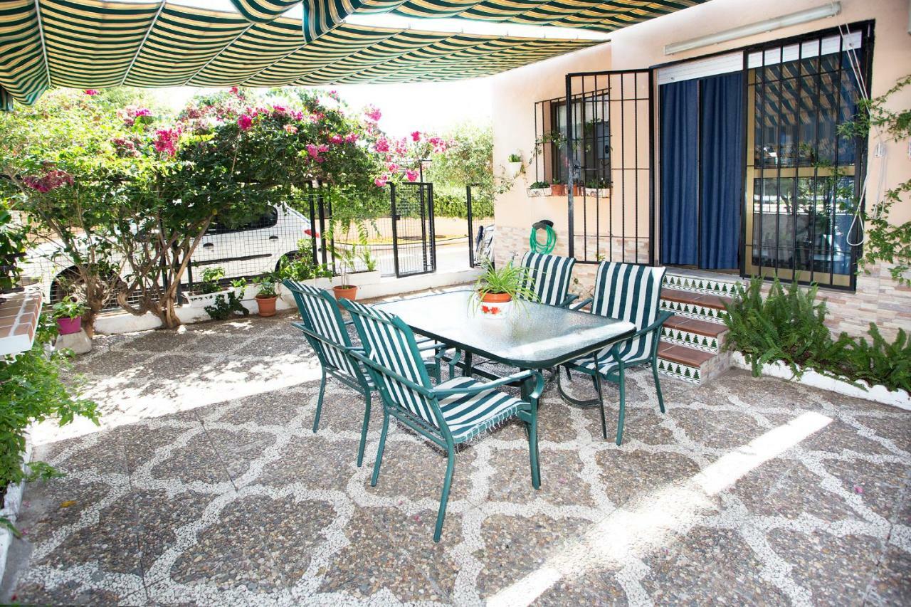 Monkó - El Patio De La Bugambilla Torremolinos Exterior foto