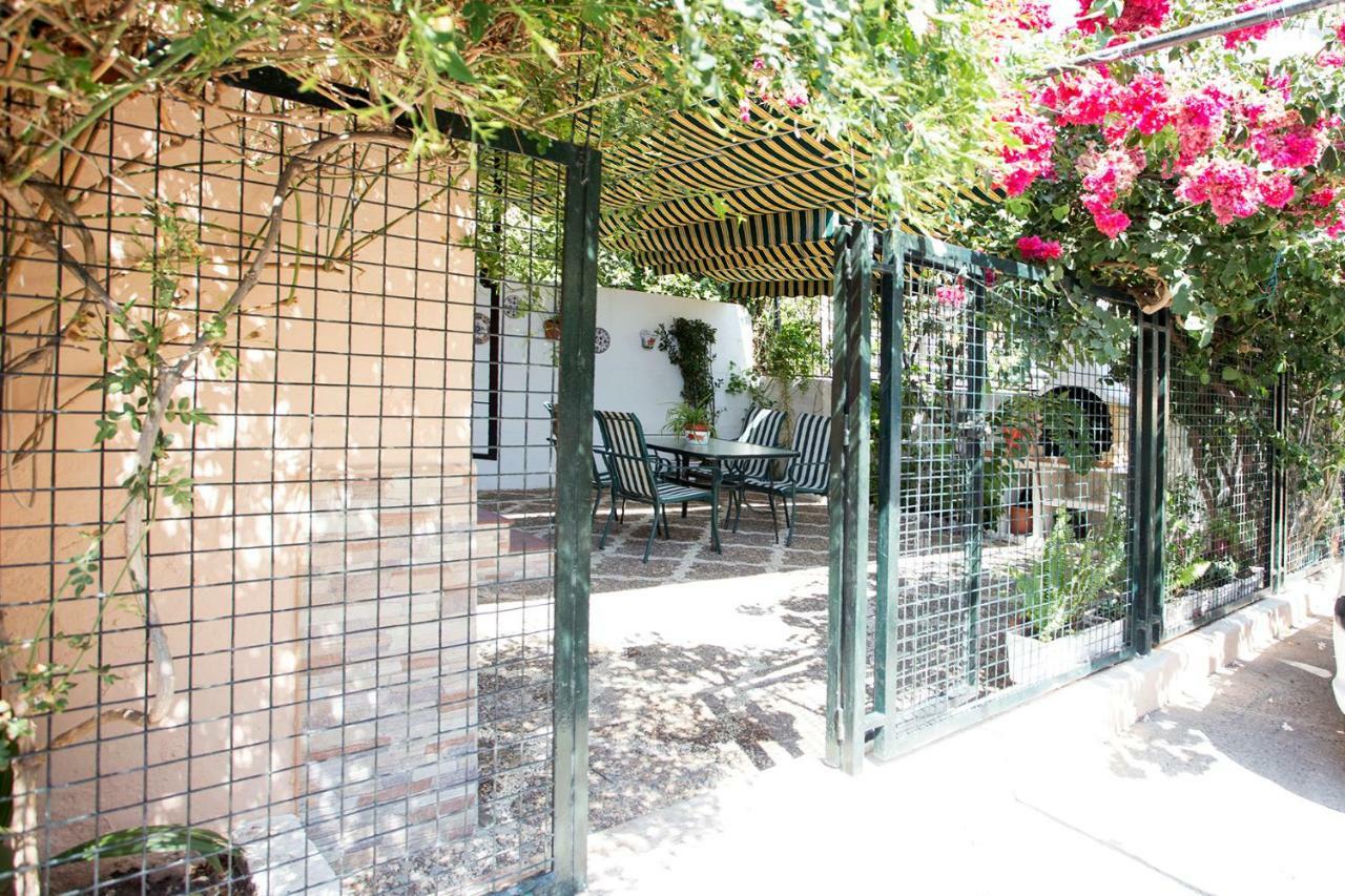 Monkó - El Patio De La Bugambilla Torremolinos Exterior foto